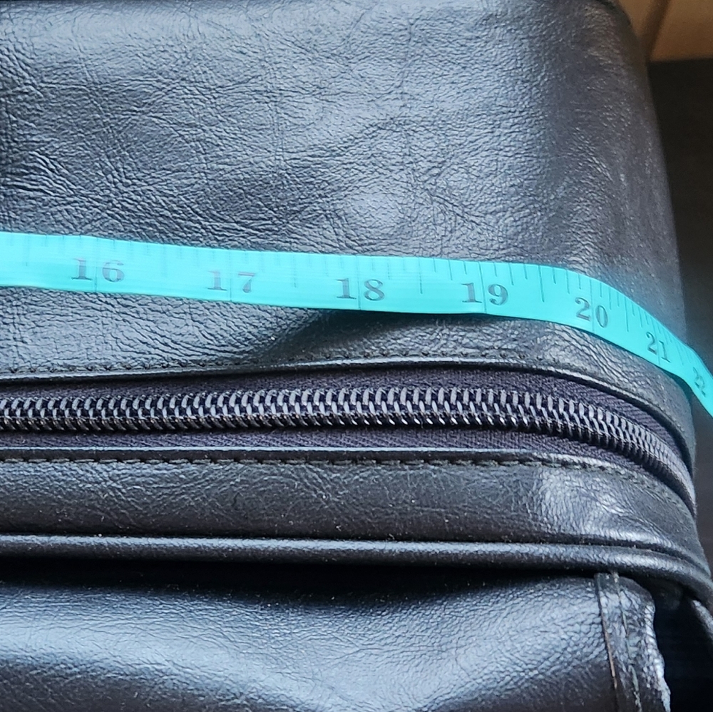 Black Samsinite Leather Men's Bag - Picture 10 of 14